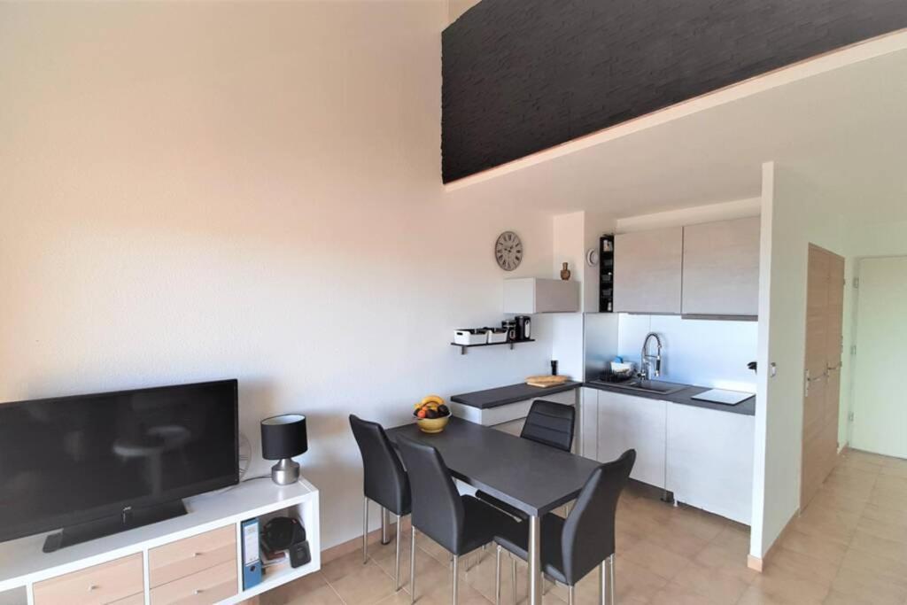 Charmant Appartement Vue Mer A 100M De La Plage. Saint Aygulf Dış mekan fotoğraf